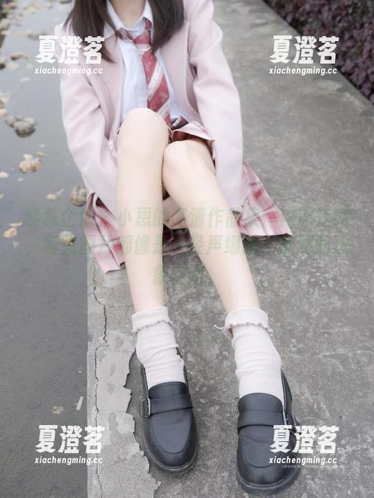 紧急企划 - 小恩的高清作品集：内部定制，每张图片都像是在轻声细语，满满的想象空间。