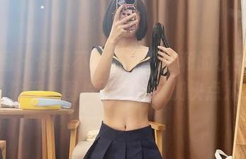 微密圈 – 你真不想错过“胜利的小生活”的袜秀，图片下载速度加快点儿哦