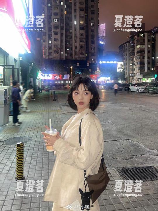 舞小喵里的地狱王女美图合集：不知不觉心里松了口气