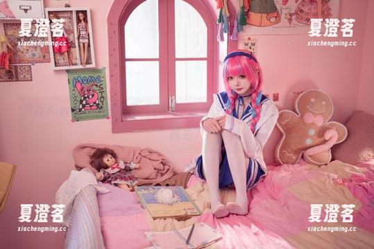 艾西Aiwest的图库里“学妹”造型，真想问问，哪家学校可以报名？