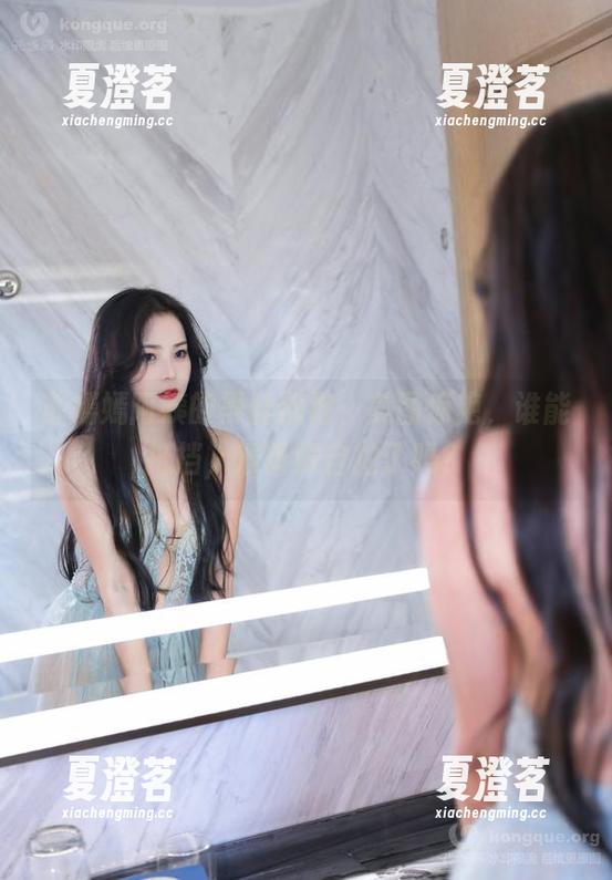 苏嫣嫣阿姨的黑丝旗袍，美图惊艳，谁能抵挡，准备好自拍了吗？