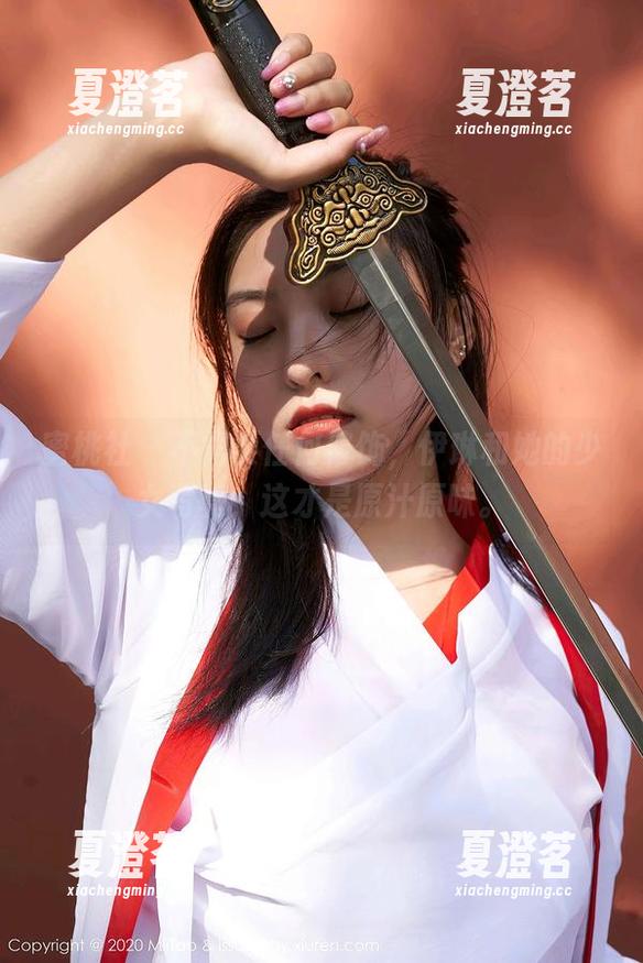蜜桃社 - 不需要任何修饰，伊琳和她的少女写真，这才是原汁原味。