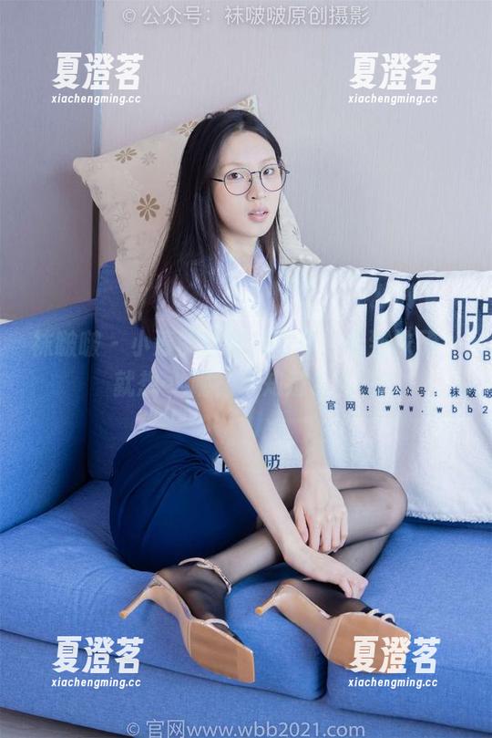 袜啵啵 - 小淳的白棉袜写真：看到袜子，就想….呃，不知道怎么说