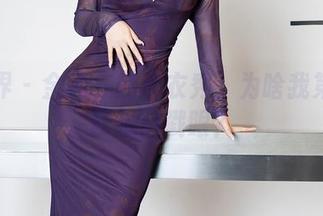 语画界 – 金纯一的皮衣秀：为啥我第一眼就想自戳眼？