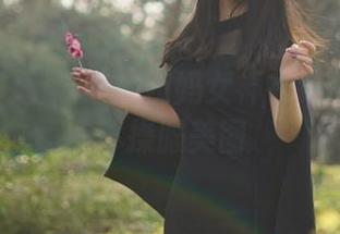 微密圈 – 别眨眼！辣妈女神在线展示她的体操服美图