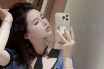 微密圈 – 阿色最新写真：当水蜜桃遇上沙漏，是要怀念旧时光，还是透支未来？