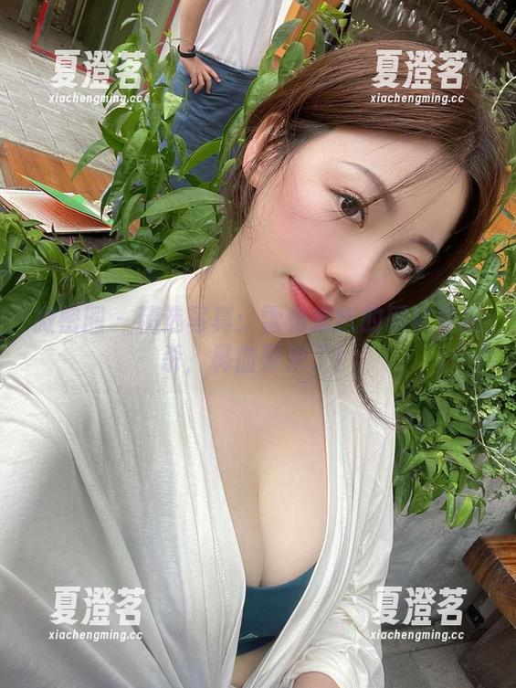 微密圈 - 精选写真：雪怡妹纸的网袜穿搭杀，鼻血要来了！